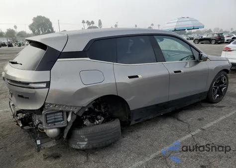 2024 BMW Ix M60 z USA, uszkodzony, nr VIN WB533CF05RCN19906